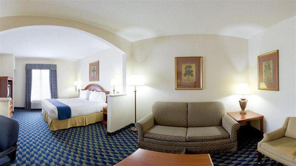 Armoni Inn & Suites Orangeburg Bagian luar foto