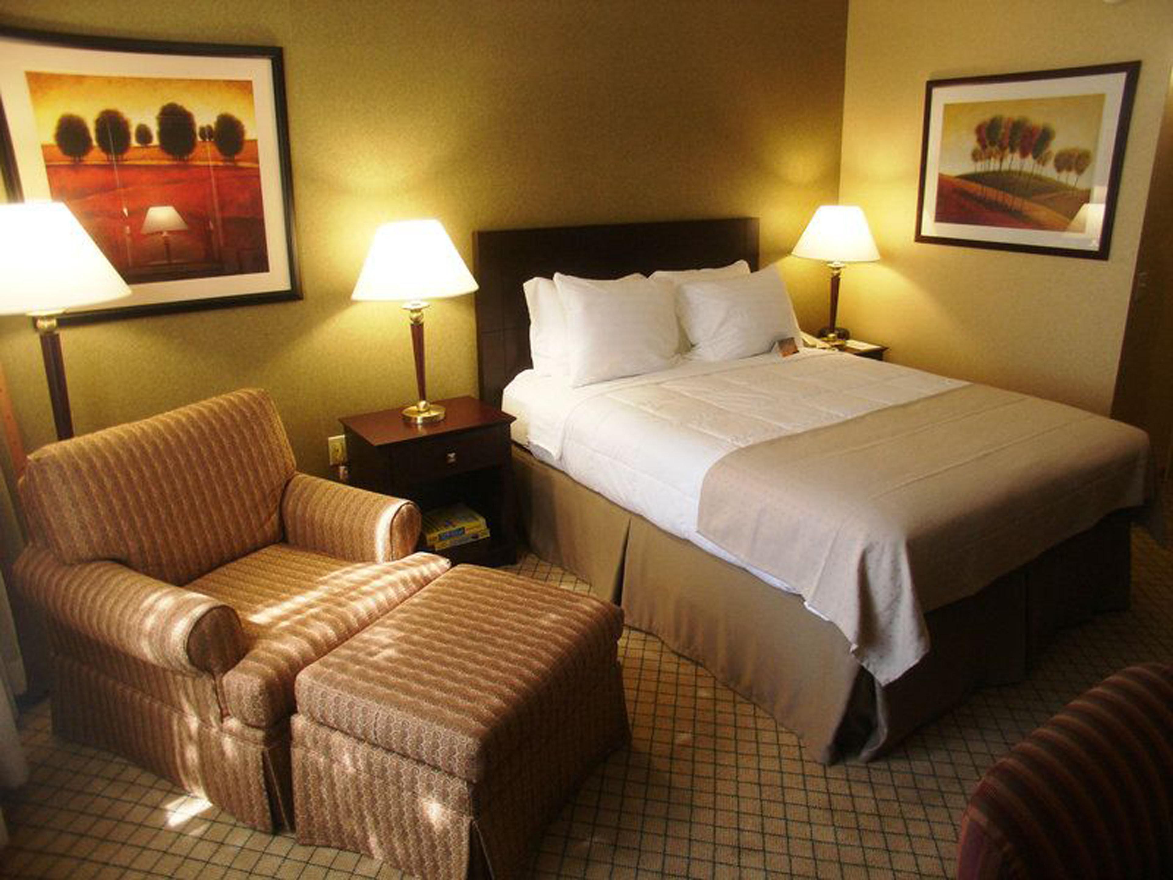 Armoni Inn & Suites Orangeburg Ruang foto