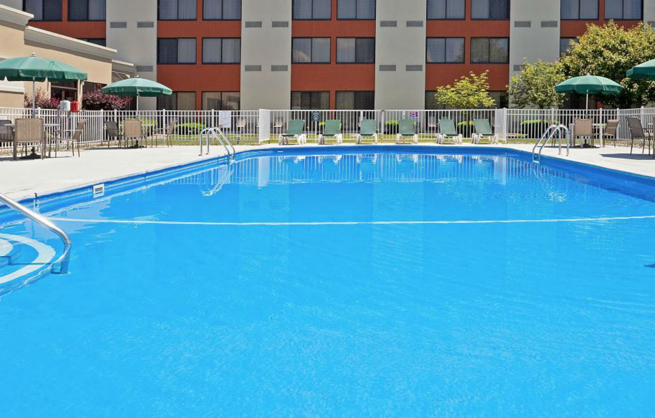 Armoni Inn & Suites Orangeburg Bagian luar foto